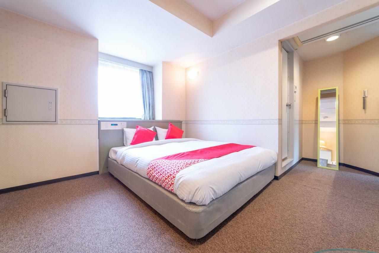 Oyo Business Hotel Nishiura Йокаичи Екстериор снимка