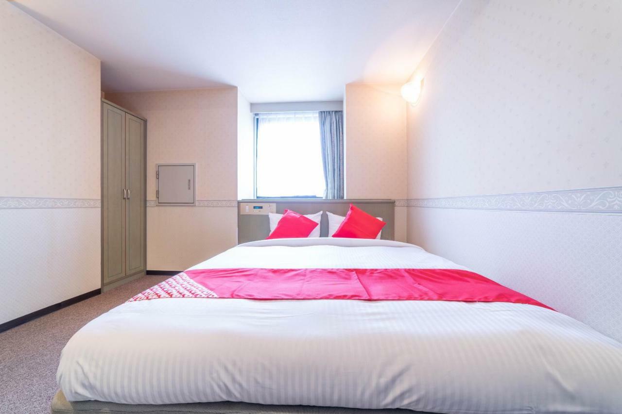 Oyo Business Hotel Nishiura Йокаичи Екстериор снимка