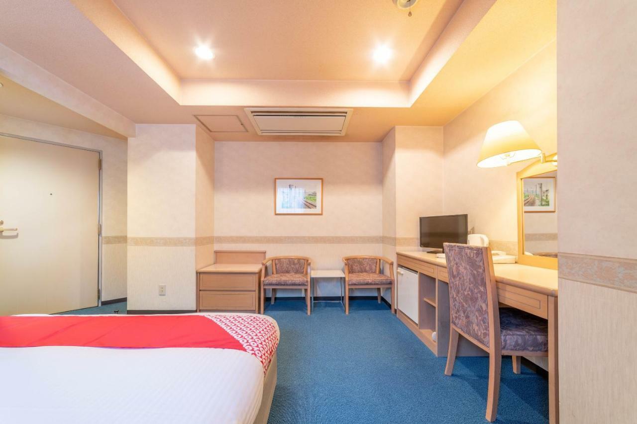 Oyo Business Hotel Nishiura Йокаичи Екстериор снимка